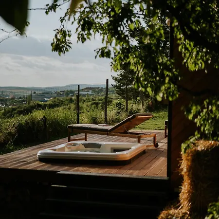 Feelmore Tiny House * Eger